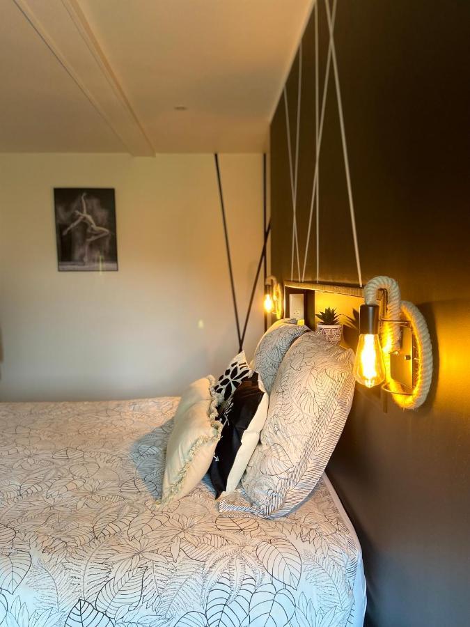 Au Fil De L'O Bed & Breakfast Bisseuil Ngoại thất bức ảnh